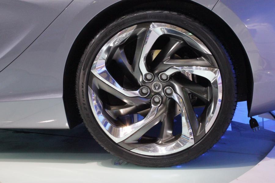  ChangAn Sense 2011 года  (фото 10 из 18)